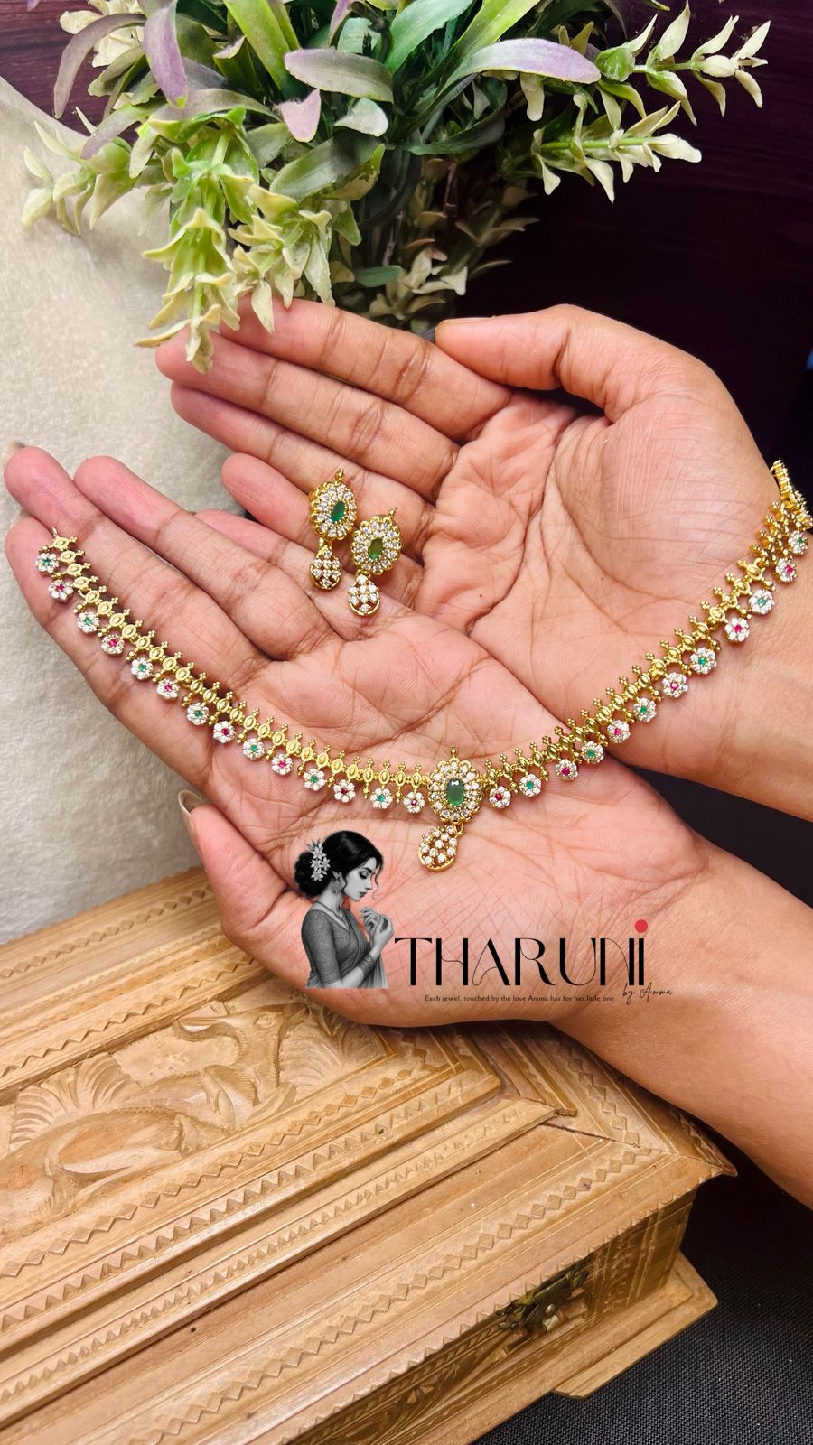 Thulika emerald floral gold lookalike neckpiece