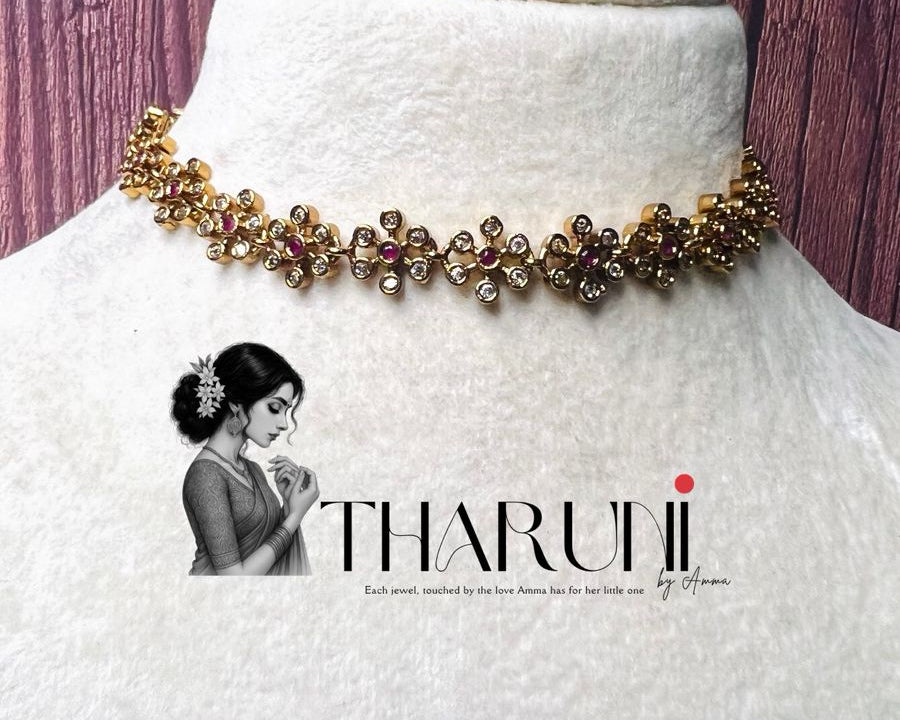 Thulika Floral Neckpiece