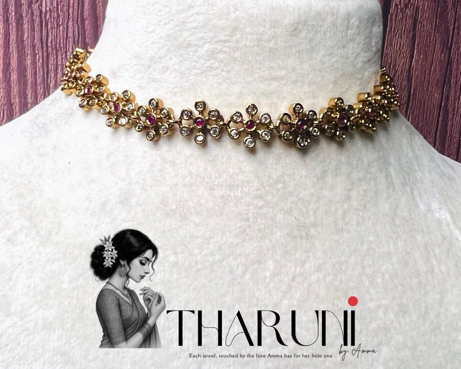Thulika Floral Neckpiece