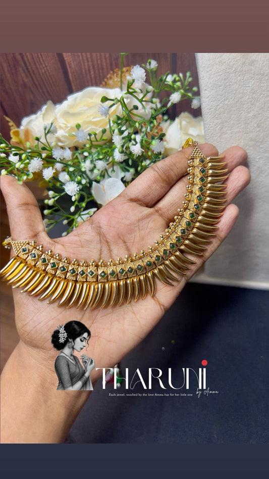 Thulika Kerala Pullinegam Neckpiece
