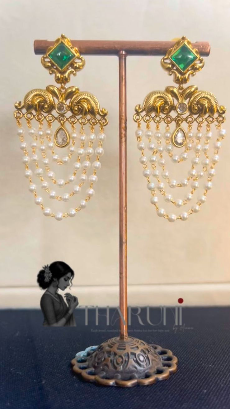 Manthara Emerald Pearl Loop Hangings