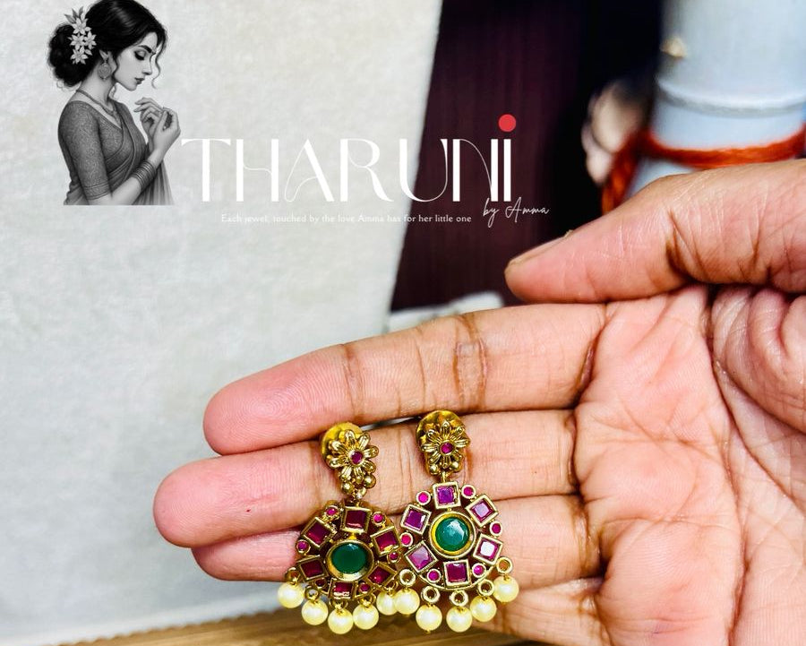 Thulika Floral Square Kemp Necklace